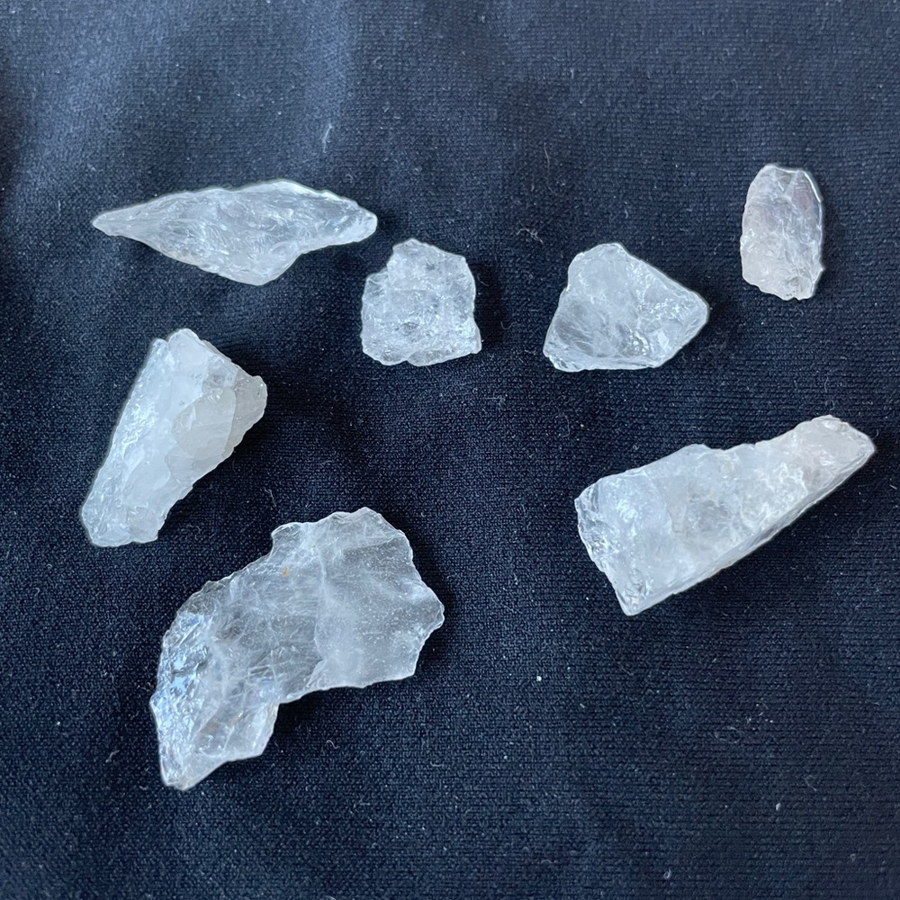 C004 Natural Clear Quartz Crystal 7 Piece Set